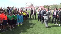 Son dakika haberi | Futbol turnuvasında birinci olan minik öğrenciler okullarına spor tesisi kazandırdı