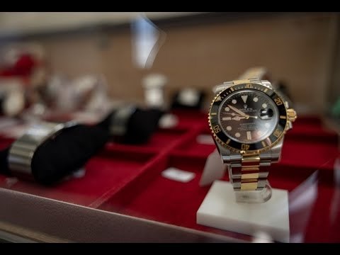 Montres et voitures de luxe, maroquinerie... Les biens des voyous vendus aux enchères à Marseille