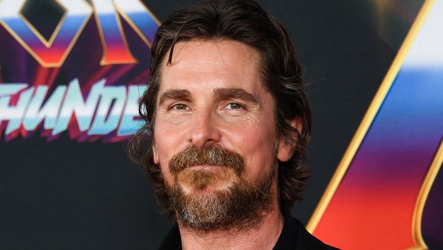 Christian Bale Says He Acted as a “Mediator” on ‘American Hustle’ Set Between David O. Russell and Amy Adams | THR News