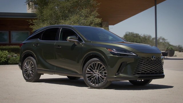 2023 Lexus RX 350h AWD Luxury Exterior Design in Nori Green Pearl