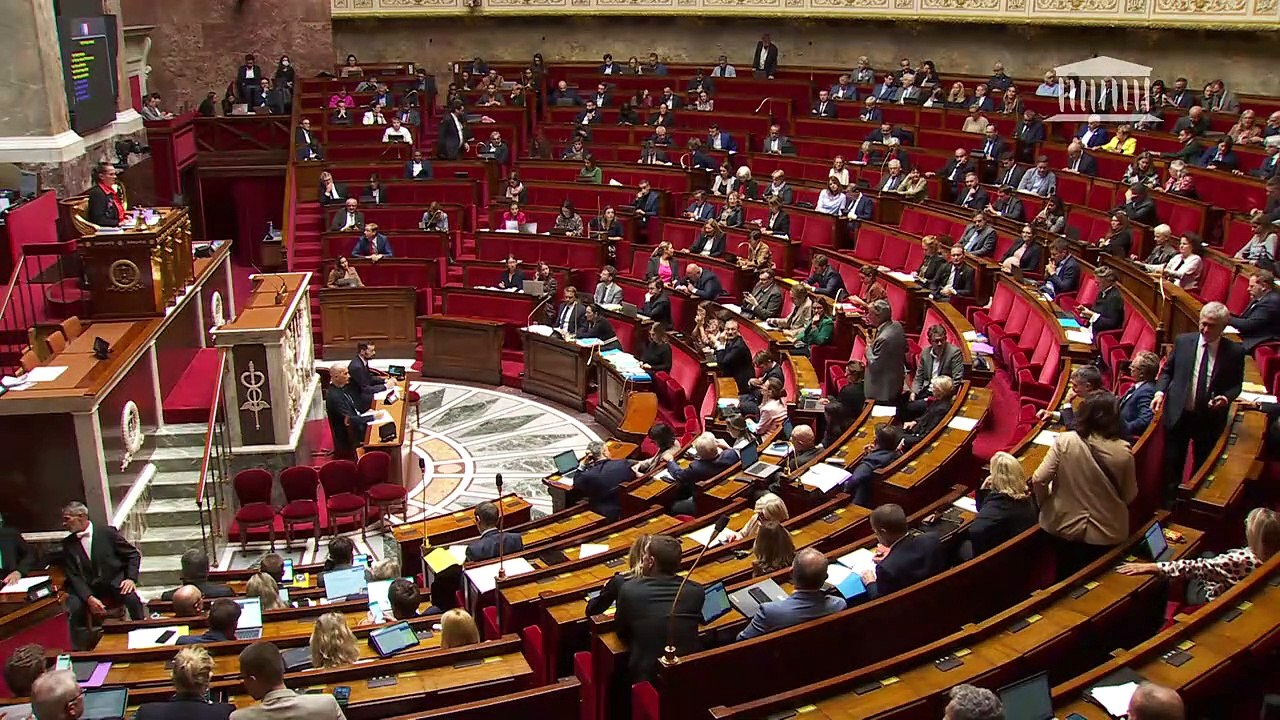 1ère séance : Mesures d’urgence relatives au fonctionnement du marché du travail en vue du plein emploi (suite) - Mercredi 5 octobre 2022