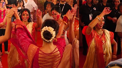 Rupali Ganguli Sumona Chakraborty Sindoor Khela Dance Video Viral | Boldsky *Entertainment