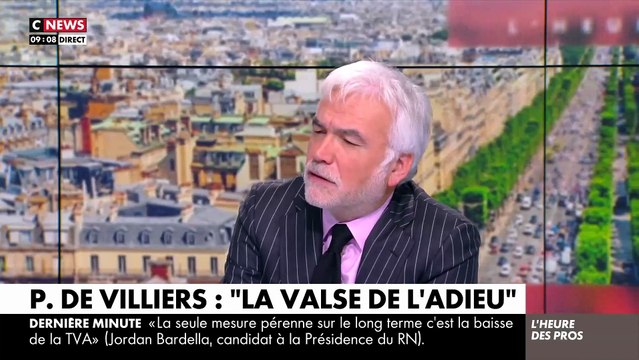 Gros malaise sur le plateau de CNews ce matin quand Philippe de Villiers affirme: Emmanuel Macron est en réalité un enfant et il n'est pas fini - VIDEO