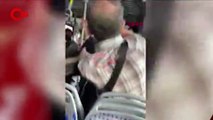Metrobüste yolcular arasında yüksek sesle konuşma kavgası