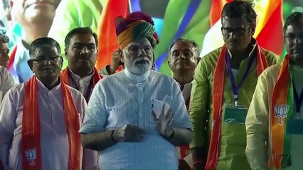 PM Modi bows down to public, apologises for his late arrival for programme at Abu, Rajasthan