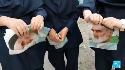 Iran : la contestation s'étend, la police déployée