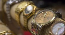 Madrid subasta 2.000 objetos perdidos entre los que se encuentran relojes o ukeleles