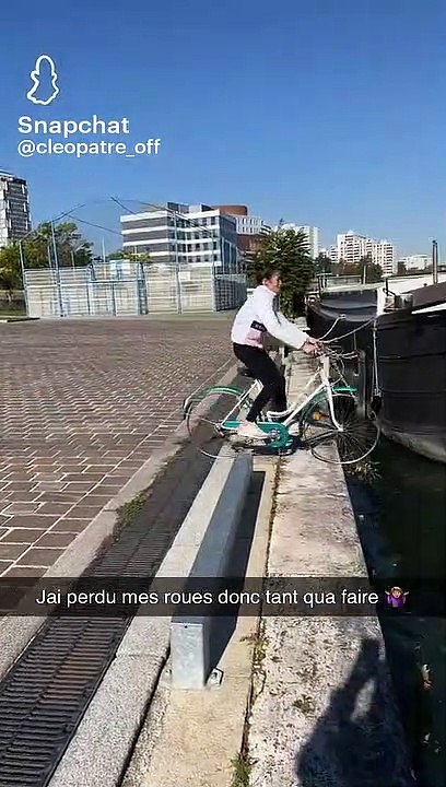 Boris Berezovsky's death/murder suicide - how timely was that? Gessen is a Russian journalist who has charted events since the demise of the Soviet Union. She exposes Putin as a mafia boss leading a mob state, all corruption, illegal seizures of money and