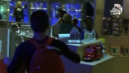 Chiedimi se sono felice