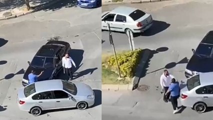 Büyükçekmece'de trafikte tartıştığı sürücülerin üzerine balta ile yürüdü