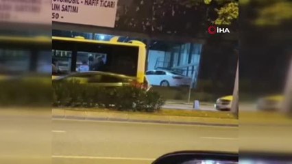 Sultanbeyli'de trafikte tehlike saçan patenli gençler vatandaşlar tarafından darp edildi