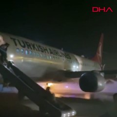 Havada korku dolu anlar! THY uçağının inişte lastiği patladı