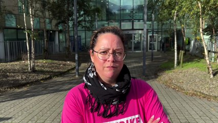Emma Lewell-Buck MP joins striking BT workers in South Shields