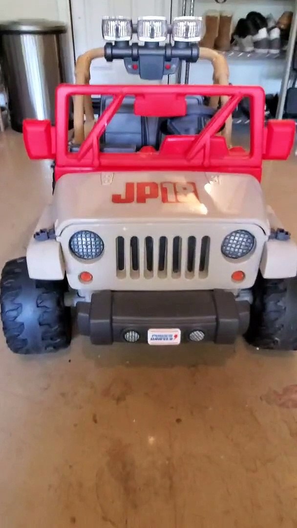 Power Wheels Jurassic World Jeep Wrangler - video Dailymotion