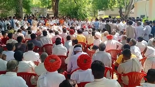 पुलिस कार्रवाई के विरोध में रैली निकाल किया प्रदर्शन