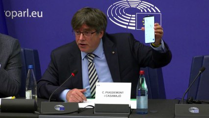 Puigdemont retreu a Cañas que utilitzi notícies falses per atacar els espiats