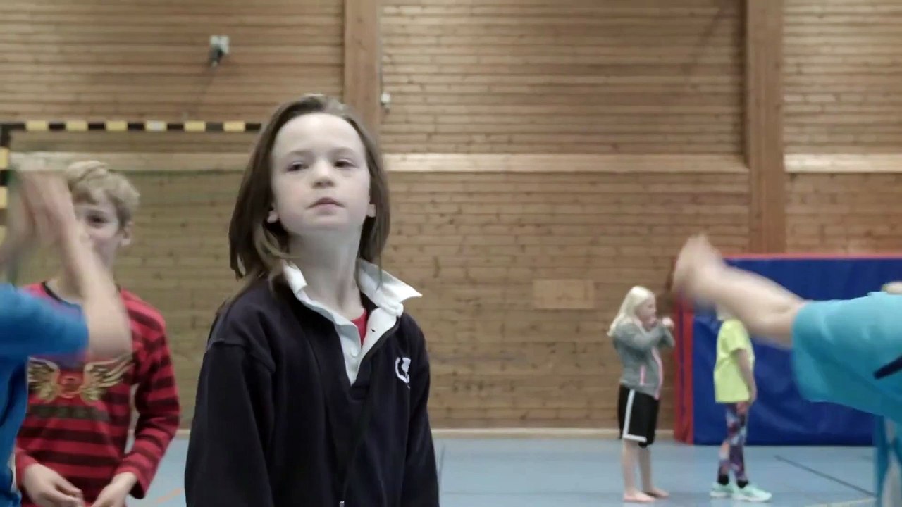 Gabi, Between Ages 8 and 13 - Trailer