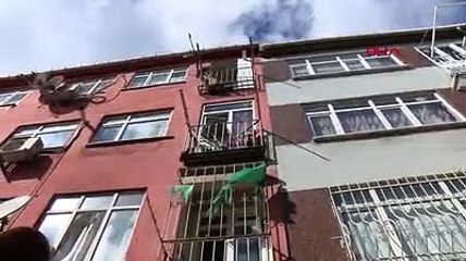 Binaya 'Örümcek adam' gibi tırmandı... O anlar kamerada