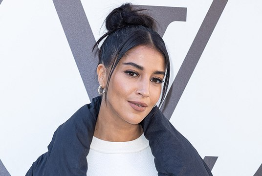 Leïla Bekhti : « Mes enfants me donnent confiance en moi »… Ses confidences au défilé L’Oréal Paris