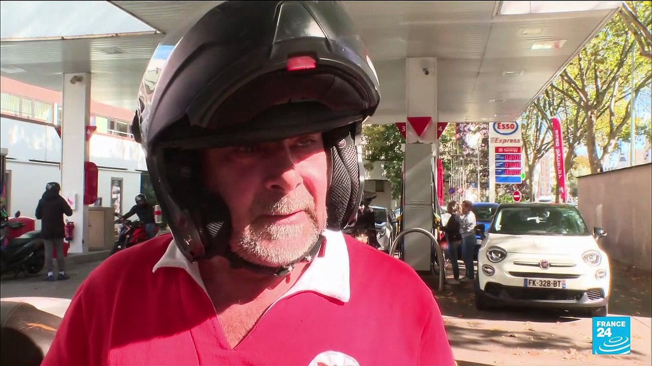 Refineries strike and rebate lead to fuel shortages in French stations