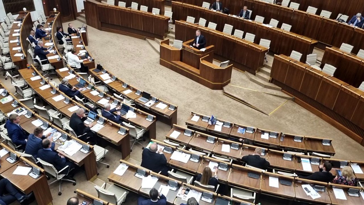 ZÁZNAM: R. Fico odmietol, že by za schôdzou bola snaha zastrašovať OČTK