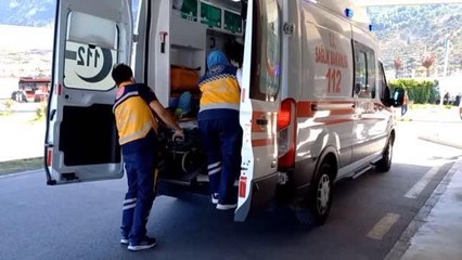 Son dakika haber... Darbedildikten sonra motosikleti gasbedilen kişi hastaneye kaldırıldı