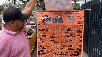La venta de rifas, un negocio cada vez más popular en Venezuela