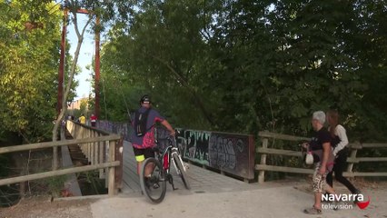 Herido un niño de 13 años en el río Arga