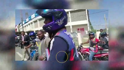Cientos de motoristas protestan frente al Intrant por supuestos abusos de la Digesett en operativos