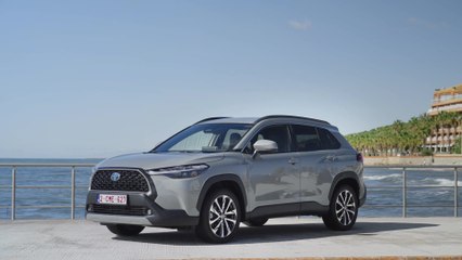 2022 Toyota Corolla Cross Hybrid Exterior Design in Cement grey