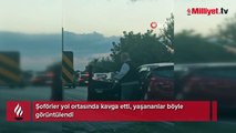 Şoförler yol ortasında kavga etti, yaşananlar böyle görüntülendi