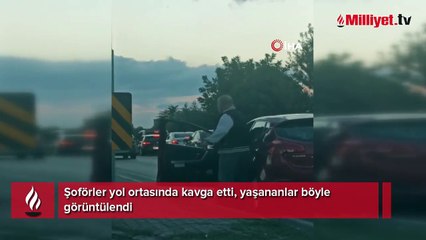 Şoförler yol ortasında kavga etti, yaşananlar böyle görüntülendi