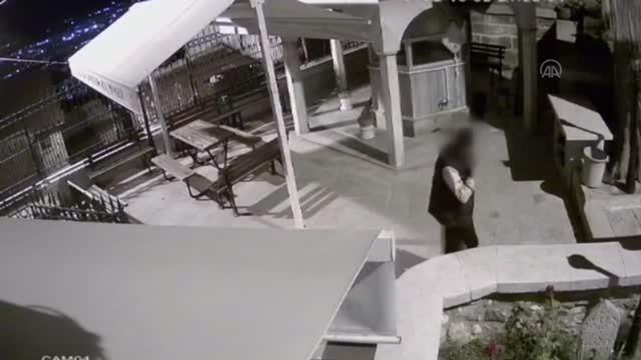 Tarihi camilerden musluk ve kablo çalan iki şüpheliden biri tutuklandı