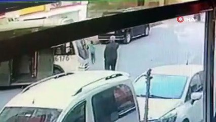 Aniden yola fırlayan çocuk ezilme tehlikesi geçirdi