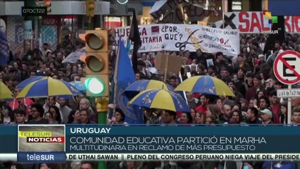 Descargar video: Estudiantes y gremios sindicales en Uruguay exigen aumento en el presupuesto estatal