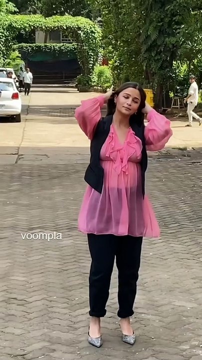 Alia Bhatt- Mom To Be