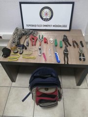 Son Dakika | Eskişehir'de yer altındaki kabloları kesmeye çalışan 2 hırsızlık zanlısı tutuklandı