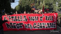 Milano, nuovo venerdì di protesta per gli studenti
