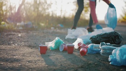 Rifiuti, Europa in prima linea sulla plastica monouso