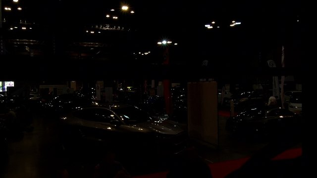 Martigues bouge : Le salon de l'auto remplit la Halle