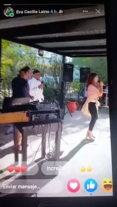 Carolina Vargas  Aignasse canta "Amiga Traidora"