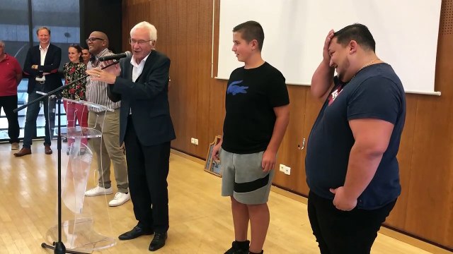 La ville de Martigues honore ses 2 champions de France de joutes provençales