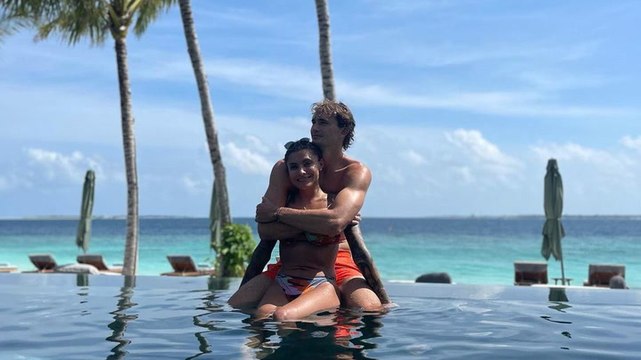 Sophia Thomalla und Alexander Zverev: Verliebte Zweisamkeit im Pool