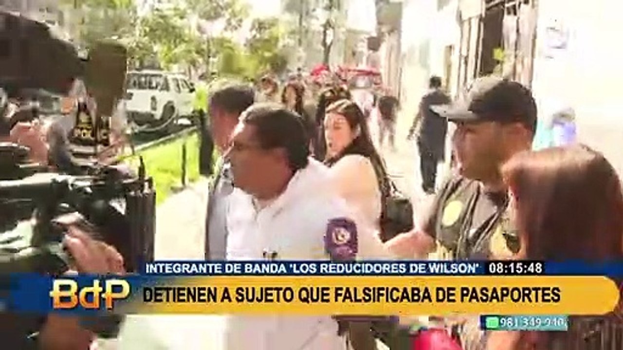 Detienen a sujeto acusado de falsificar pasaportes: tenía chips, DNIs y 6 mil dólares falsos