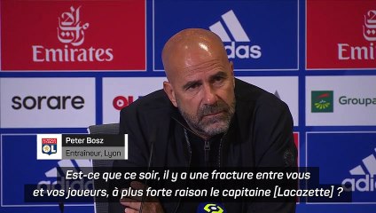 10e j. - Bosz : "Est-ce qu'il y a une fracture avec Lacazette ? Non"