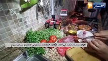 وهران: سيدة مختصة في إعداد الأكلات التقليدية تتفنن في التحضير للمولد النبوي