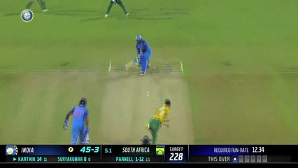 Denish kartik hit the big 6 against South Africa 1st ODI