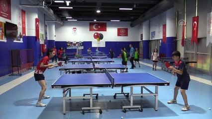 Sağ eliyle yenilgiyi, sol eliyle şampiyonluğu tattı