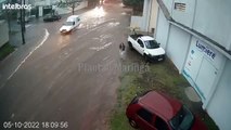 Vídeos mostram três pessoas sendo arrastadas por enxurrada durante chuva em Maringá e Sarandi