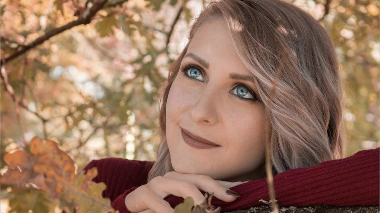 Voici - Mava Chou : la femme de son ex-mari sort pour la première fois du silence et dévoile un SMS intriguant